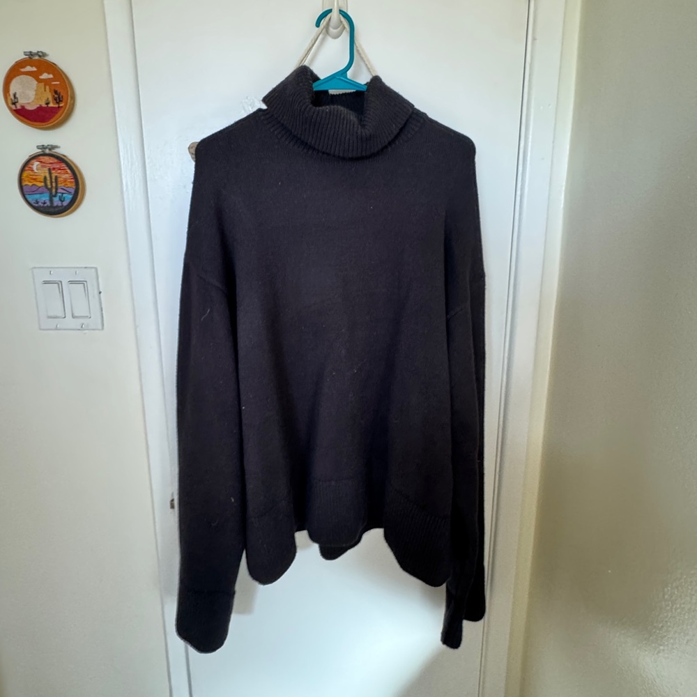 Zara Oversized Turtle Neck Sweater! Size XL
